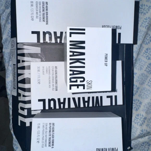 IL MAKIAGE Skincare Collection unopened! - Picture 2 of 10